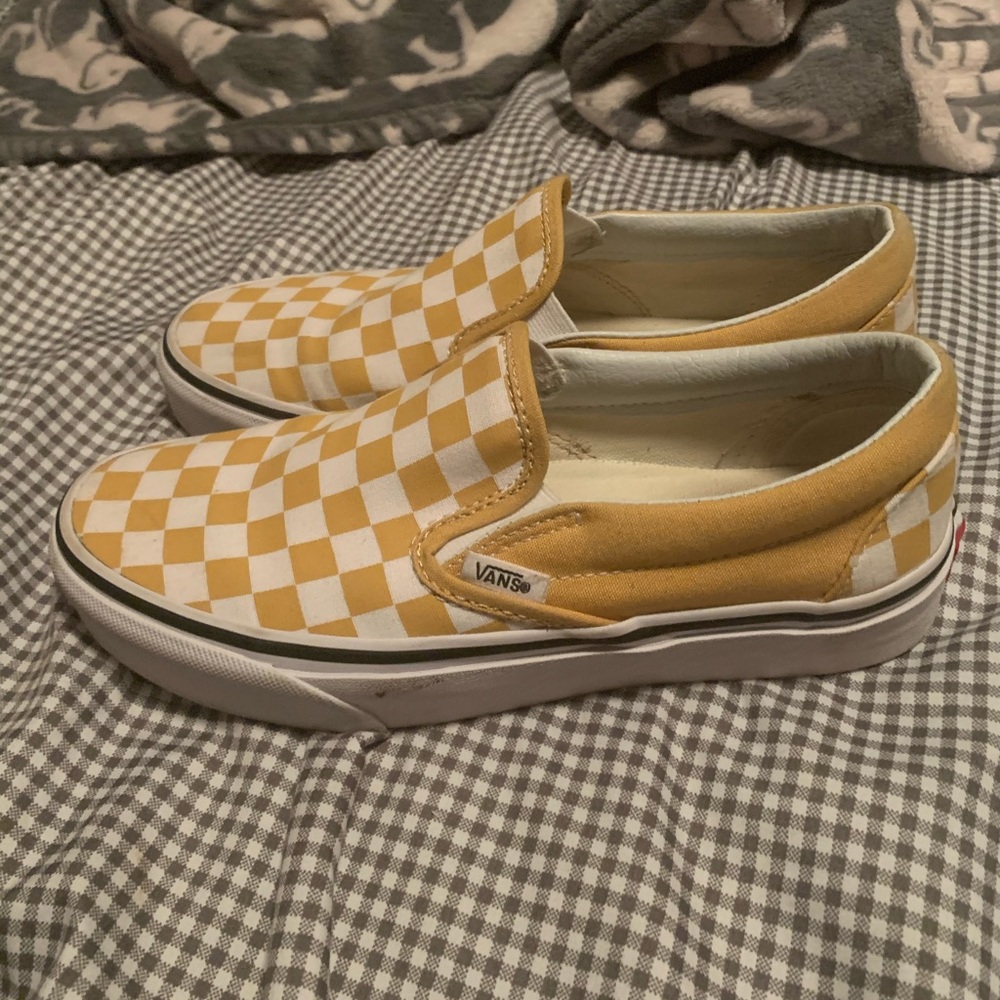 Size 7 yellow and white checkered vans